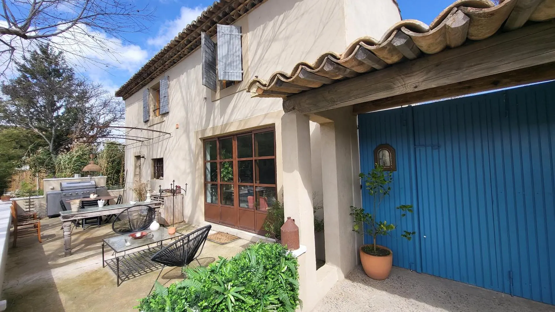 Le Cabanon Du Clos L'Isle-sur-la-Sorgue France
